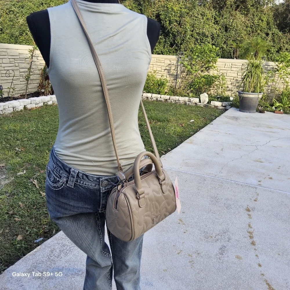 BETSEY JOHNSON TAUPE LUV BETSEY QUILTED BUTTERFLY MINI BARREL CROSSBODY - Picture 6 of 6